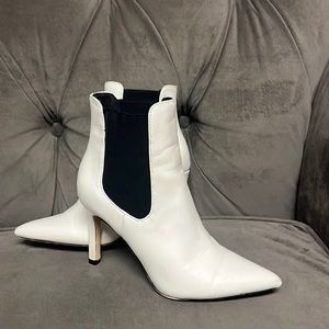 White bootie stiletto heel ankle boots size 6